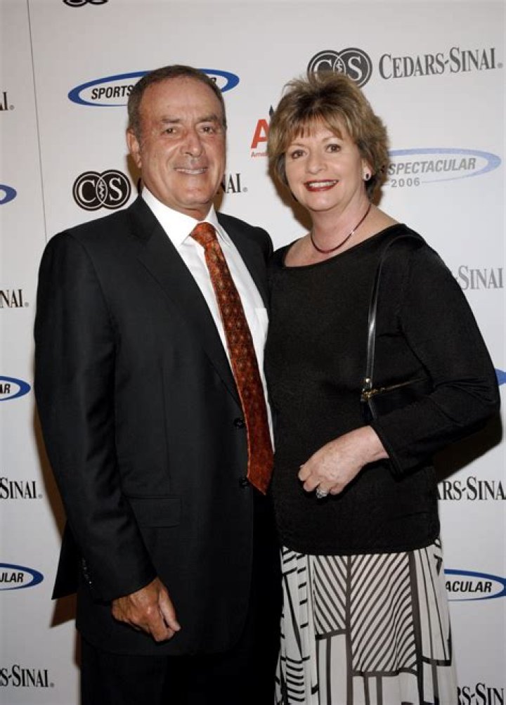 Al Michaels Wife: Linda Anne Stamaton Age, Birthday, Accident