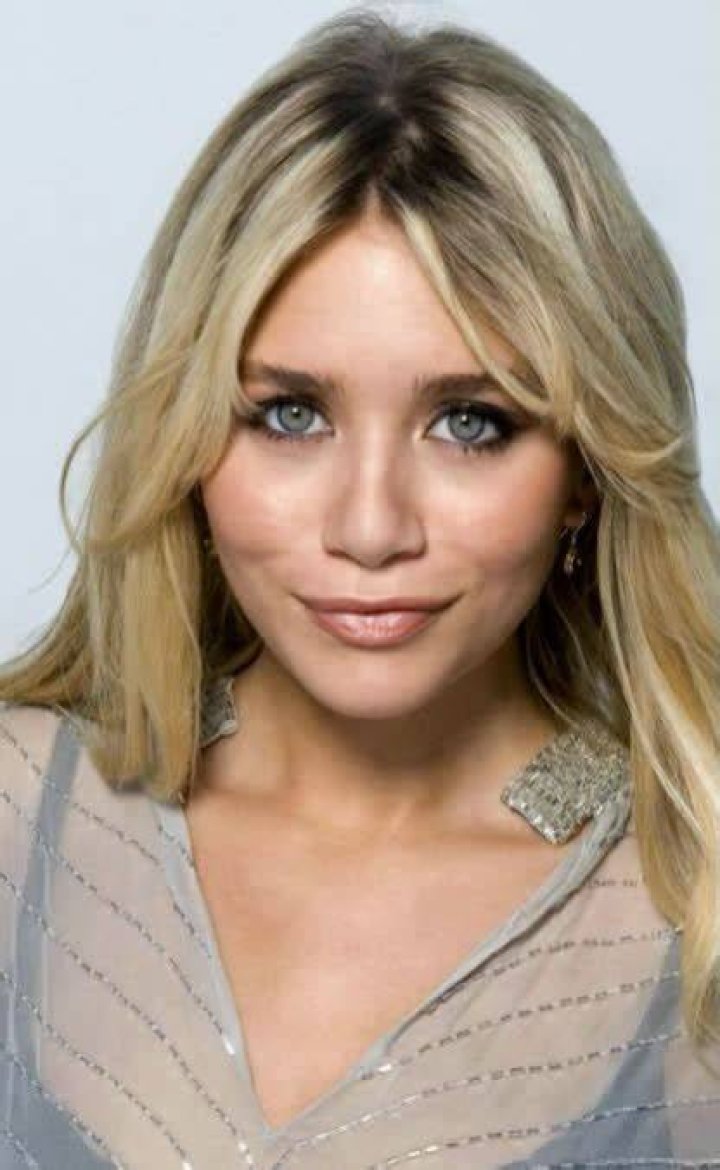 Ashley Olsen Height, Weight, Net Worth, Age, Birthday, Wikipedia, Who, Nationality, Biography