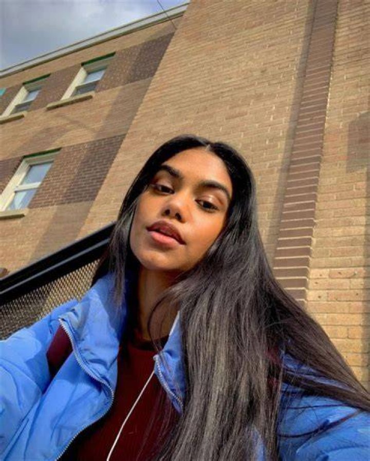 
Brisida Height, Weight, Net Worth, Age, Birthday, Wikipedia, Who, Nationality, Biography 