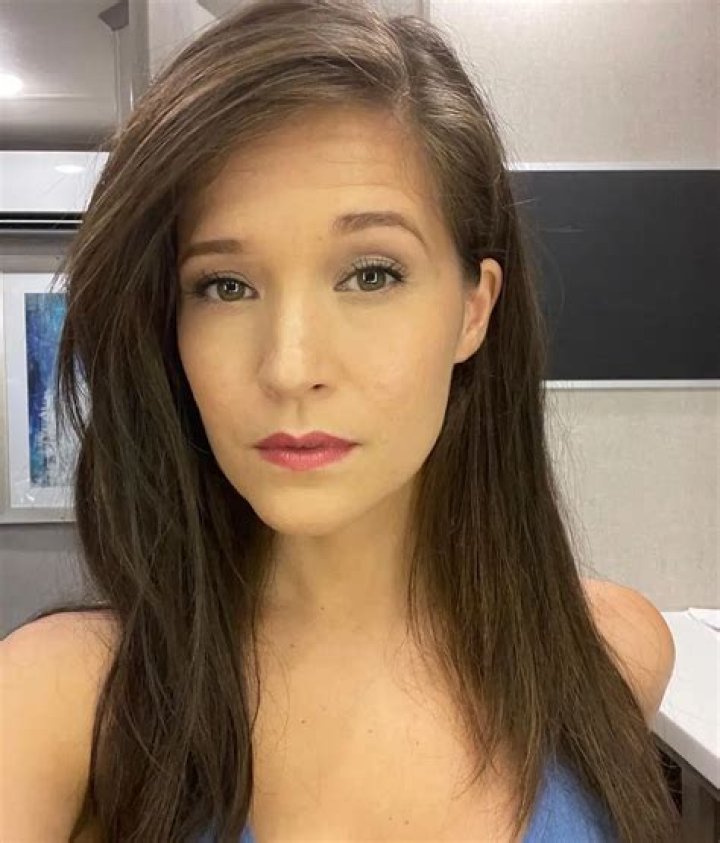 Chelle Ramos Height, Weight, Net Worth, Age, Wiki, Who, Instagram, Biography