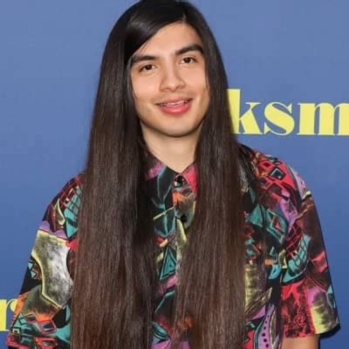 Eduardo Franco Age, Wiki, Nationality, Parents, Family, Girlfriend – Booksmart Cast