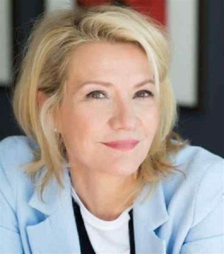 
Elise Guilbault Height, Weight, Net Worth, Age, Birthday, Wikipedia, Who, Nationality, Biography 