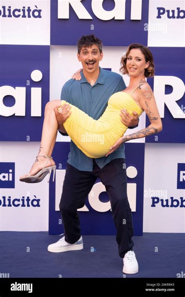 
Ema Stokholma Happy Family Rai 2 – Brother, Husband And Height In Feet 