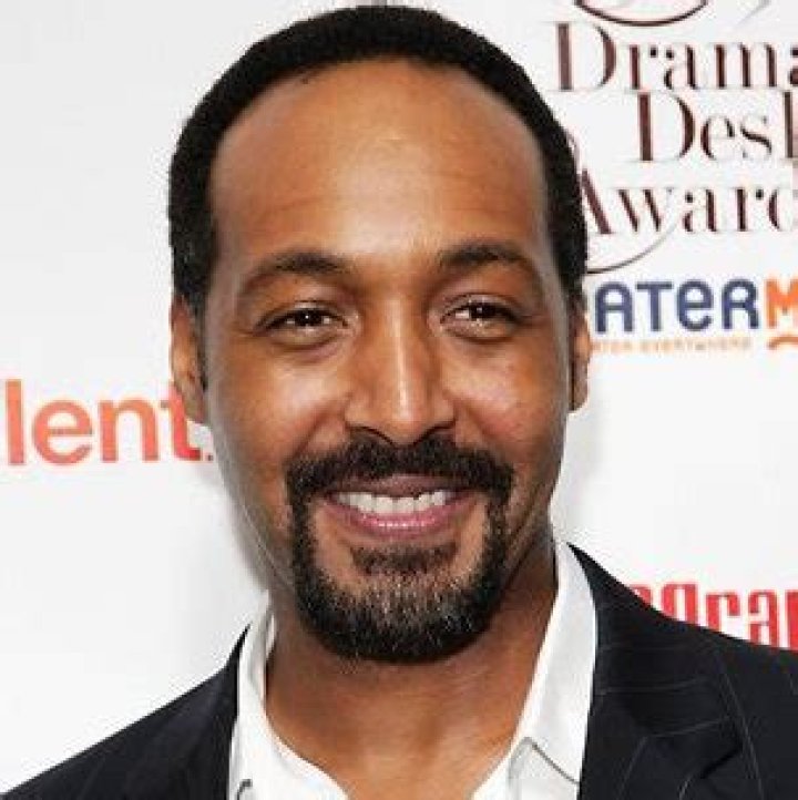 Is Jesse L Martin married to an ex-wife? Or has an ex-girlfriend?