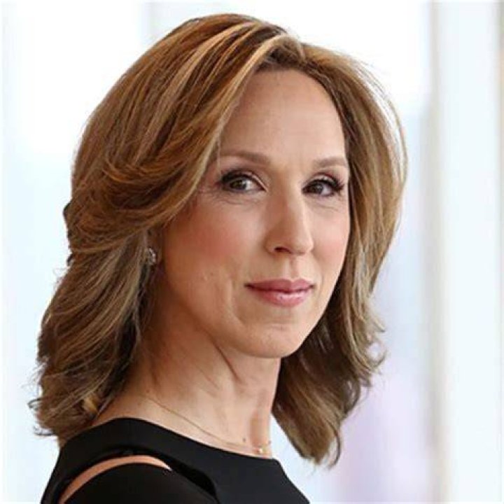 Isa Carol Horio Net Worth, Income, Salary, Earnings, Biography