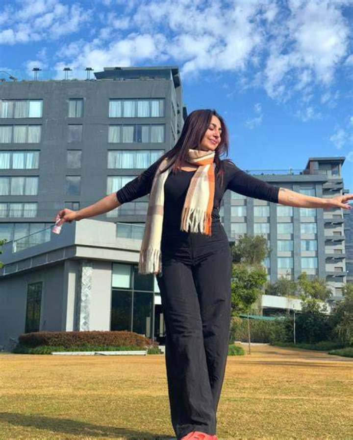 
Kirpit Kaur Arora Height, Weight, Net Worth, Age, Birthday, Wikipedia, Who, Nationality, Biography 