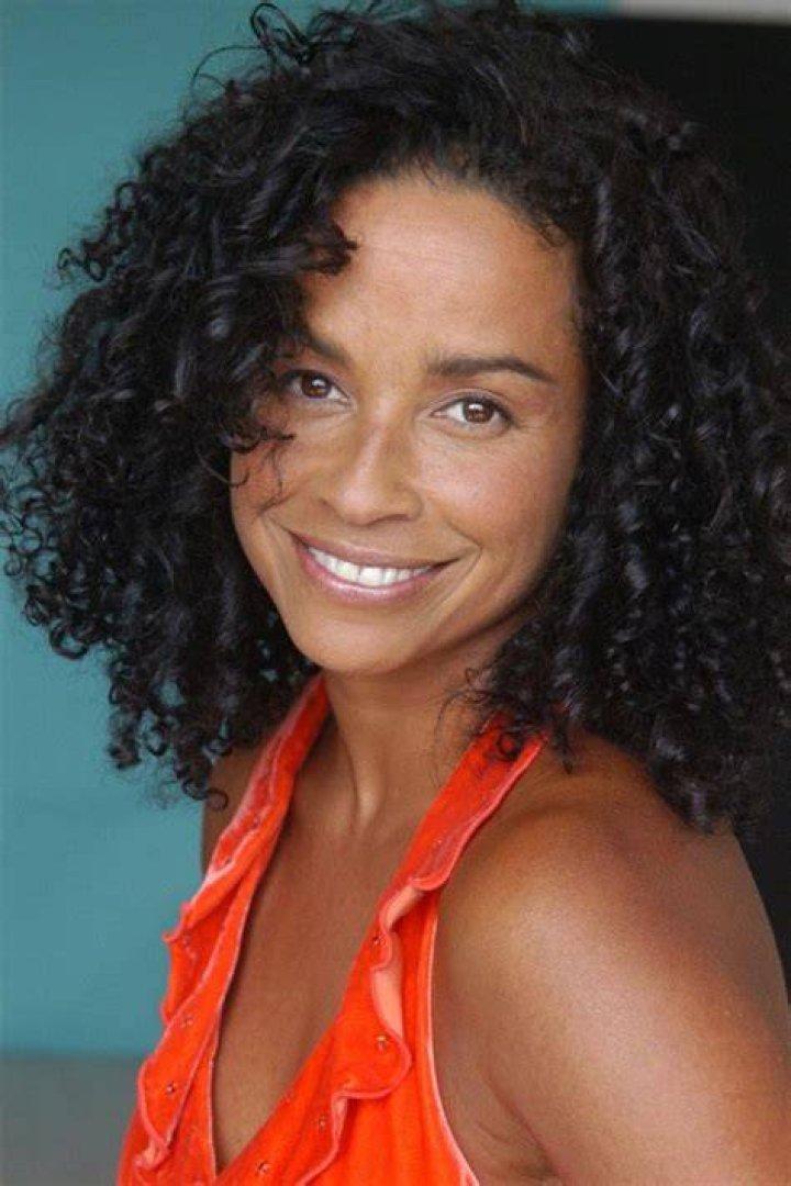Rae Dawn Chong Bio, Wiki, Age, Husband, Height, Net Worth, Family and Color Purple