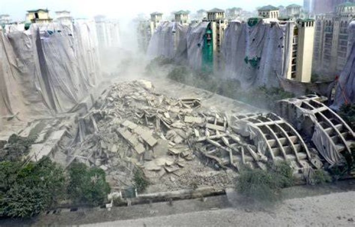 
Twin tower case: Vigilance team starts probe, seeks records from Noida officials 