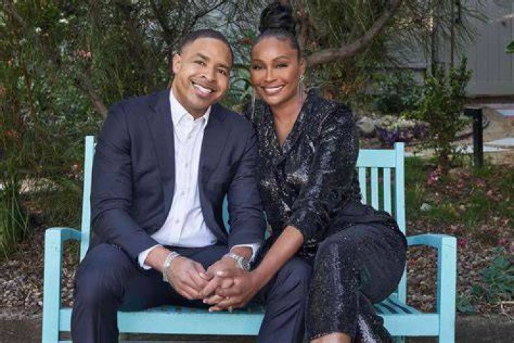
What Was the Cause of Cynthia and Mike’s Divorce? 