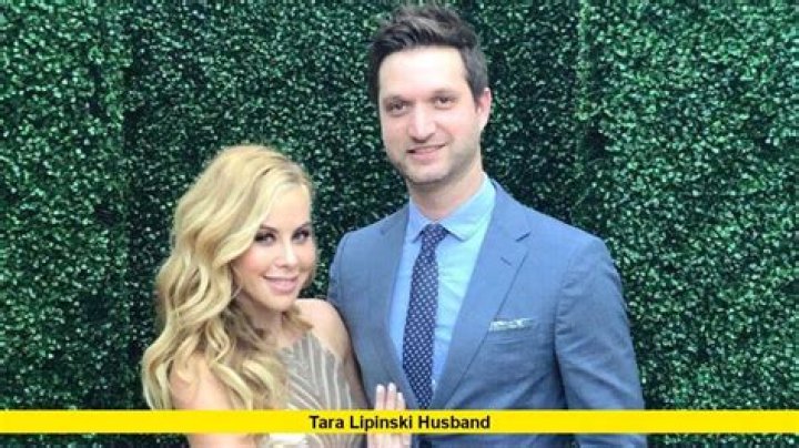 
Where Is Tara Lipinski Now? Husband Age 2022 – What Happened To Her? 