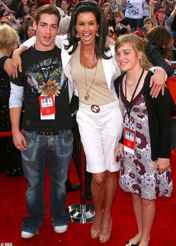 Who Is Albert Gerston Janice Dickinson Husband? Net Worth Family & Kids