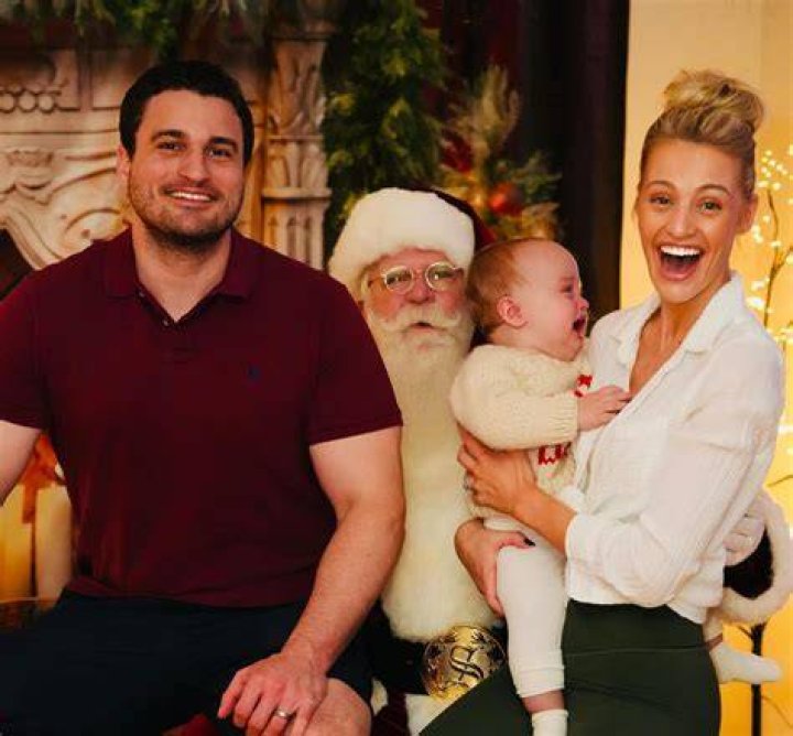 
Who is Peter Buchignani, Carley Shimkus’ husband? What Will First Co-Host of FOX & Friends’ Net Worth Be in 2022? 