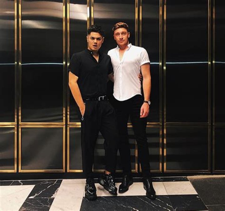 
Who Is Sheldon Riley Partner Zachery Tomlinson? Australian Singer’s Dating Life Explored 